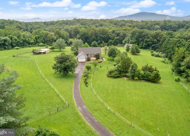 Property at 13001 Country View Ln, Amissville, VA 20106, 5 beds, 3.5 baths