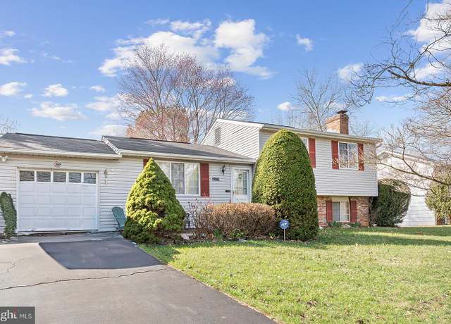 Property at 6439 Lancaster Dr, Warrenton, VA 20187, 3 beds, 2.5 baths