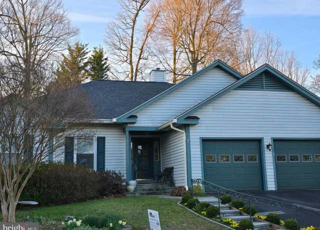 Property at 8307 Southstream Run, Springfield, VA 22153, 4 beds, 3.5 baths