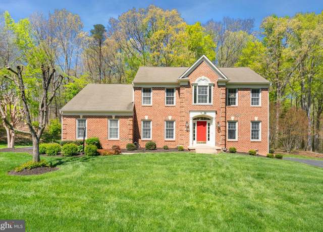 Property at 7880 Meadowgate Dr, Manassas, VA 20112, 4 beds, 3.5 baths