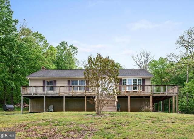 Property at 246 Locust Ln, Edinburg, VA 22824, 5 beds, 3.5 baths