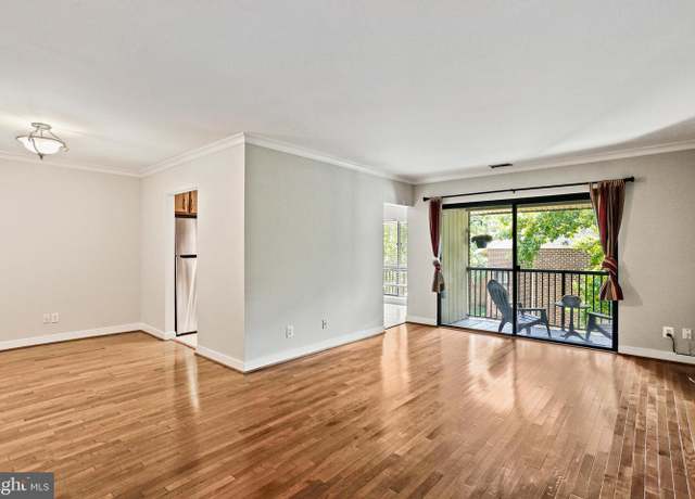 Property at 300 Hilltop Ln Unit 300K, Annapolis, MD 21403, 2 beds, 2 baths