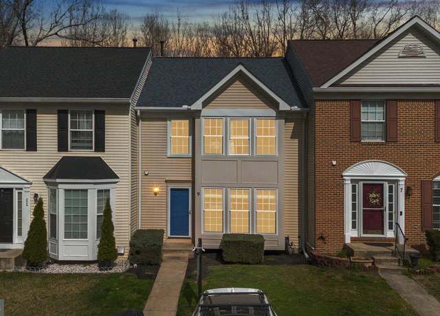 Property at 9 Augustine Ct, Gaithersburg, MD 20879, 3 beds, 3.5 baths