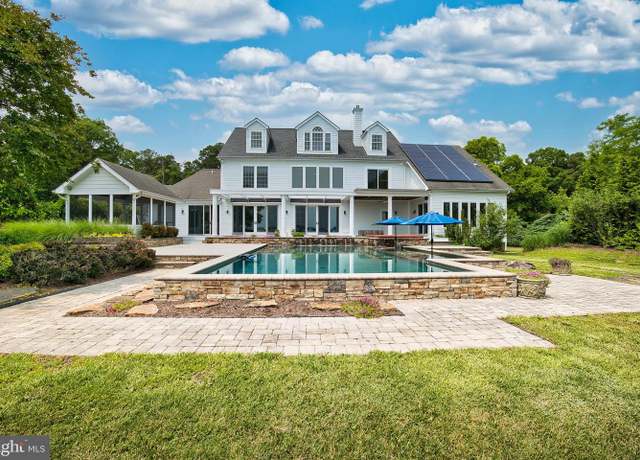 Property at 6153 Long Point Rd, Neavitt, MD 21652, 6 beds, 8 baths