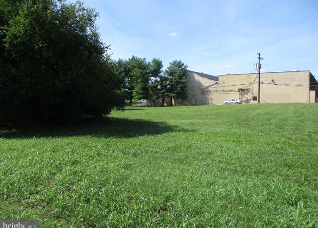 Property at 114,116,120,122,126,128 Harvard Rd, Hagerstown, MD 21742