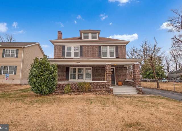 Property at 12303 Delwood Ave, Hagerstown, MD 21740, 4 beds, 2 baths