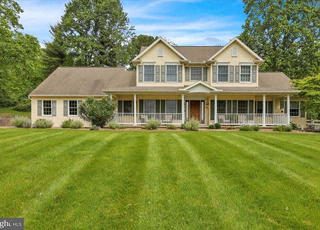 Property at 954 Freemansville Rd, Reading, PA 19607, 3 beds, 2.5 baths