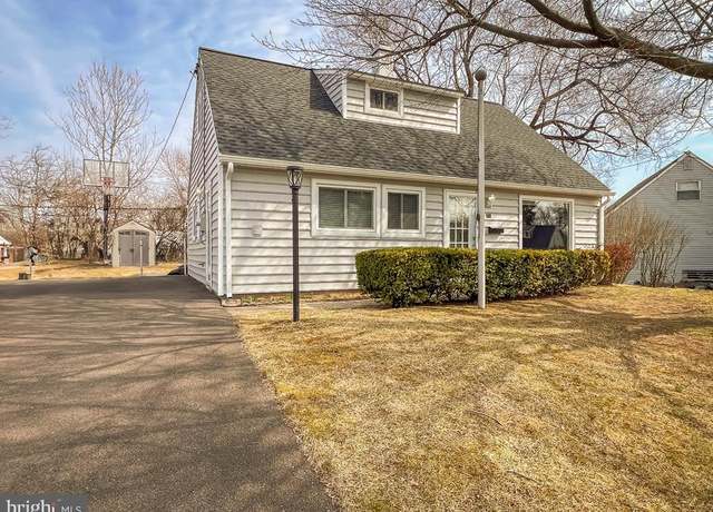 Property at 568 Sherman Ln, Morrisville, PA 19067, 3 beds, 2 baths