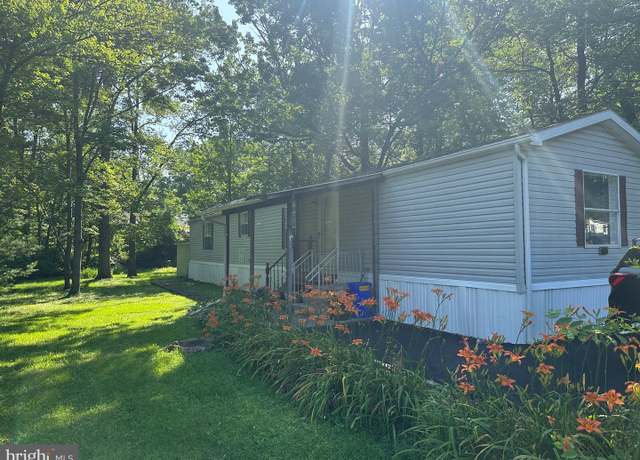 Property at 275 Roeder Ln, Sellersville, PA 18960, 2 beds, 2 baths