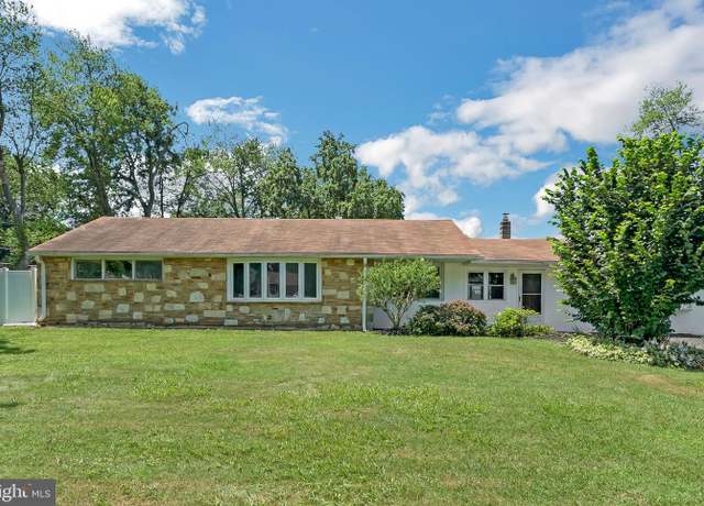 Property at 1194 Wayland Ave, Bensalem, PA 19020, 4 beds, 2 baths