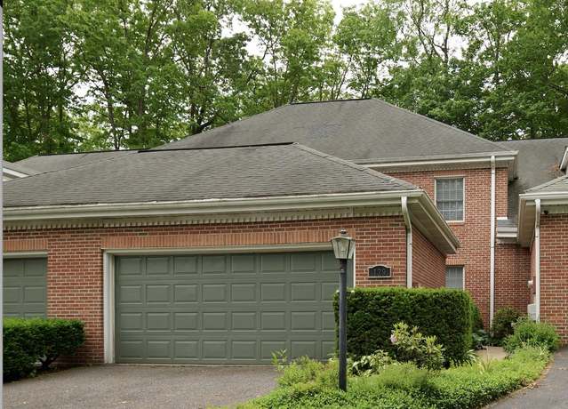 Property at 129 Westminster Ct, State College, PA 16803, 3 beds, 2.5 baths