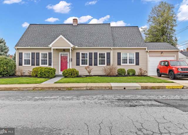 Property at 201 Columbia St, Middletown, PA 17057, 2 beds, 1.5 baths
