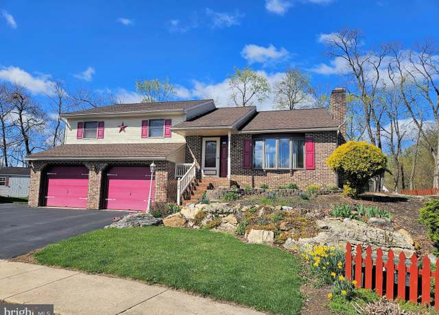 Property at 126 Gery Ct, Ephrata, PA 17522, 3 beds, 3 baths