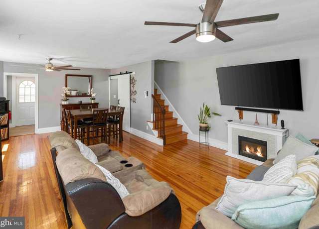 Property at 914 Township Line Rd, Elkins Park, PA 19027, 4 beds, 2 baths