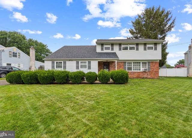 Property at 48 Maurice Ln, Hatboro, PA 19040, 5 beds, 1.5 baths
