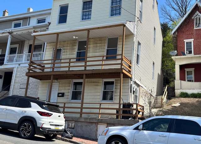 Property at 212 N George St, Pottsville, PA 17901, 4 beds