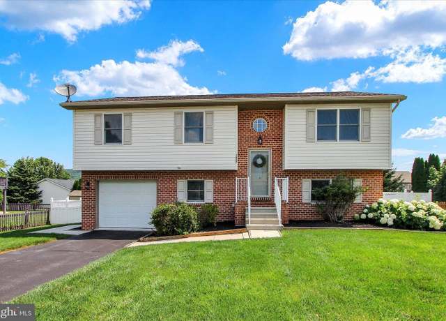 Property at 1667 Beech Ln, Hanover, PA 17331, 2 beds, 2 baths