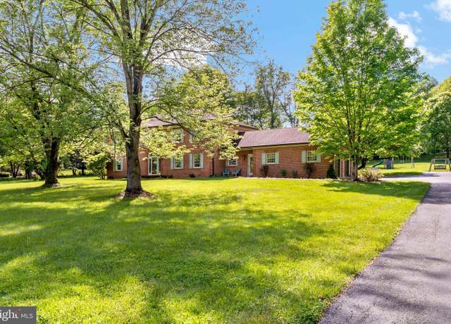 Property at 134 Tufts Ln, Falling Waters, WV 25419, 4 beds, 2.5 baths