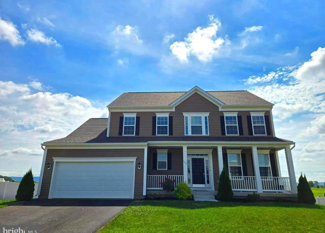 Property at 194 Ladysthumb Cir, Charles Town, WV 25414, 4 beds, 2.5 baths