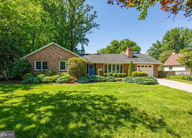 Property at 3104 Kent St, Kensington, MD 20895, 3 beds, 3 baths
