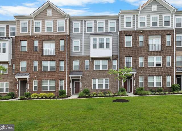 Property at 9735 Tealbriar Dr #253, Upper Marlboro, MD 20772, 2 beds, 2.5 baths