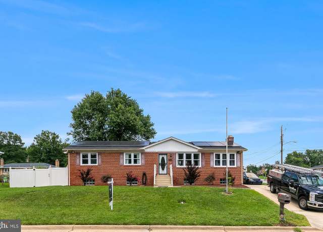 Property at 4604 Brava Ct, Fort Washington, MD 20744, 4 beds, 3 baths