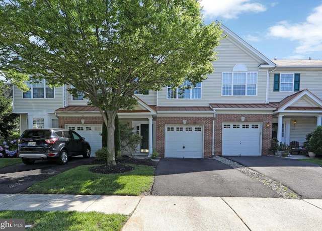 Property at 304 Amy Way, Cinnaminson, NJ 08077, 3 beds, 2.5 baths