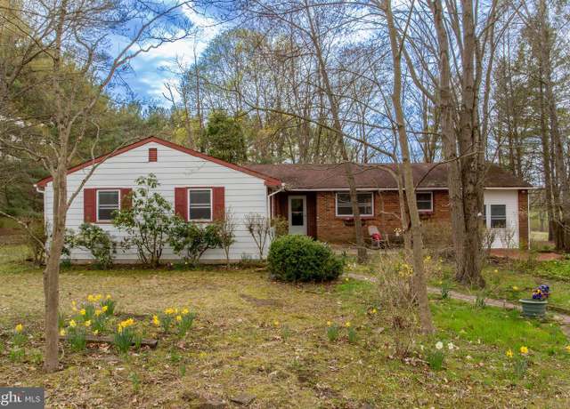Property at 6321 Saw Mill Rd, New Hope, PA 18938, 4 beds, 2 baths