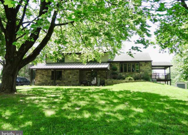 Property at 74 Highspire Rd, Richboro, PA 18954, 4 beds, 3.5 baths