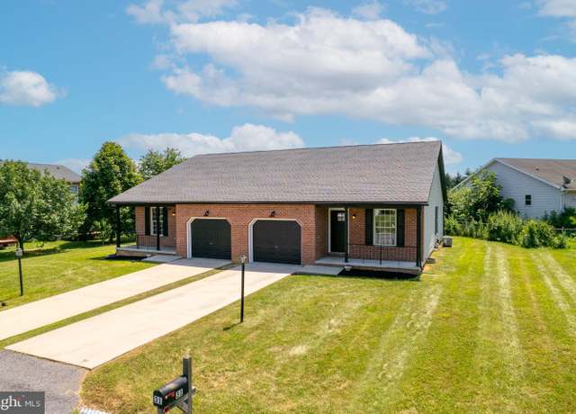Property at 31 Larch Dr, Shippensburg, PA 17257, 3 beds, 2 baths