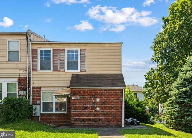 Property at 9427 Fairgreen Ln, Philadelphia, PA 19114, 4 beds