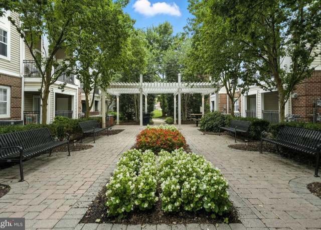 Property at 12909 Centre Park Cir #403, Herndon, VA 20171, 2 beds, 2 baths