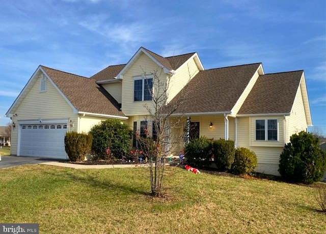 Property at 32 Whitonia Way, Martinsburg, WV 25404, 3 beds, 3.5 baths