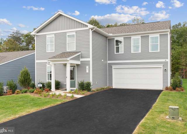 Property at 82 Angus Rd, Charles Town, WV 25414, 4 beds, 2.5 baths