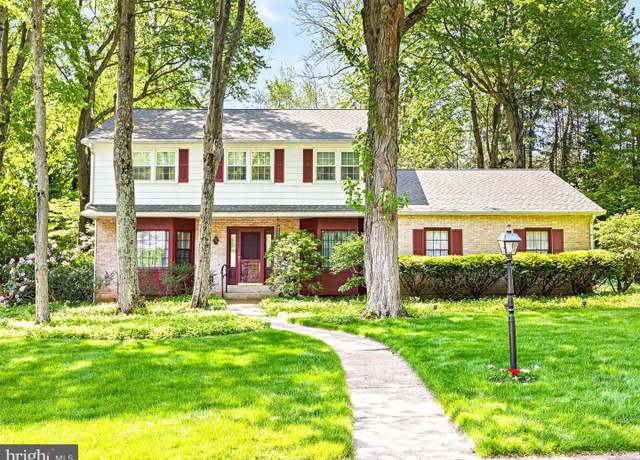 Property at 3204 Delwynn Dr, Wilmington, DE 19803, 4 beds, 3 baths