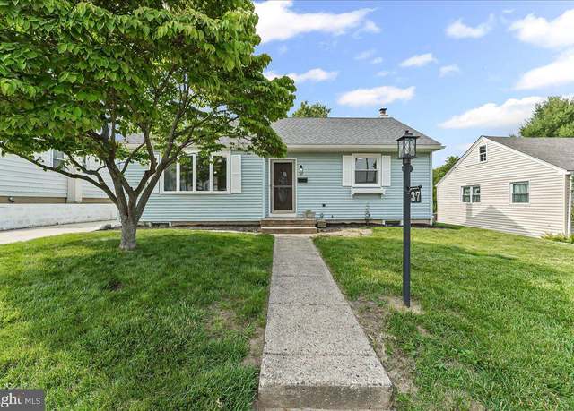 Property at 37 Louise Rd, New Castle, DE 19720, 2 beds, 1 bath