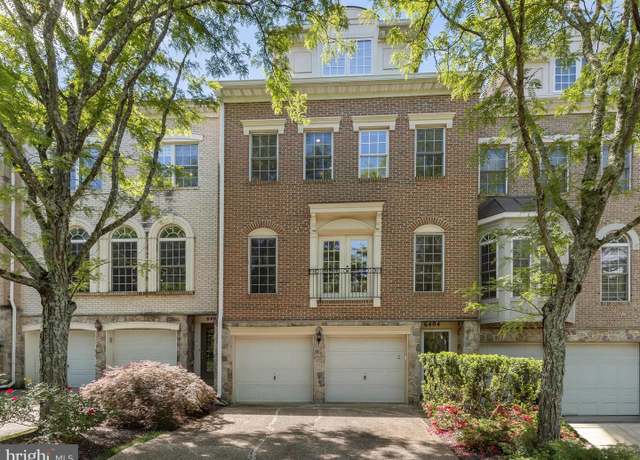 Property at 6404 Springview Pl, Rockville, MD 20852, 3 beds, 3.5 baths
