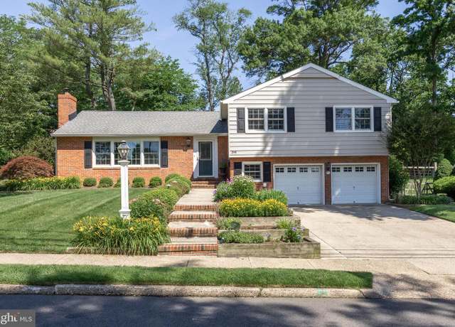Property at 295 Crescent Ave, Moorestown, NJ 08057, 4 beds, 2.5 baths