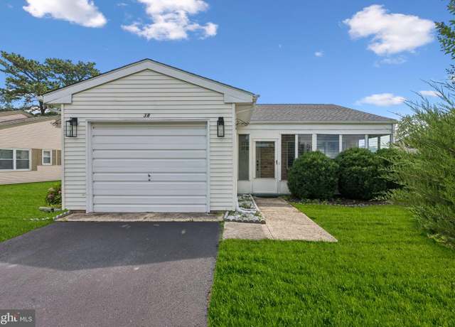 Property at 38 Sheffield Pl, Southampton, NJ 08088, 2 beds, 1 bath