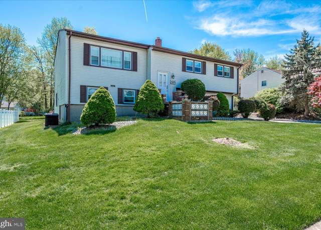 Property at 807 New Dover Rd, Edison, NJ 08820, 3 beds, 2.5 baths