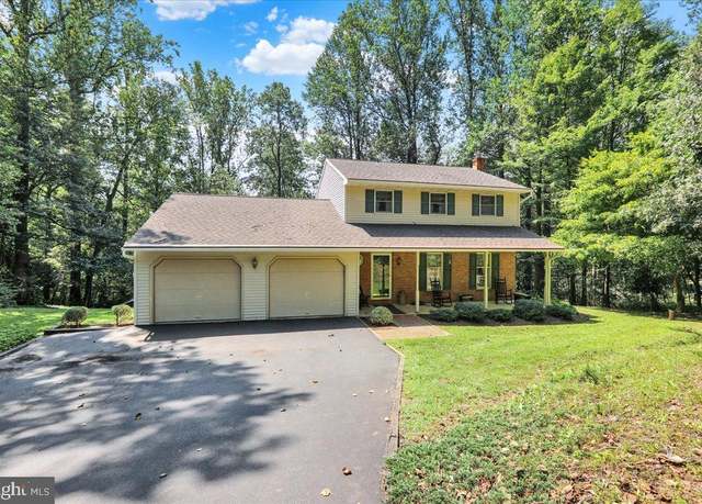 Property at 1639 Cocalico Rd, Birdsboro, PA 19508, 3 beds, 1.5 baths