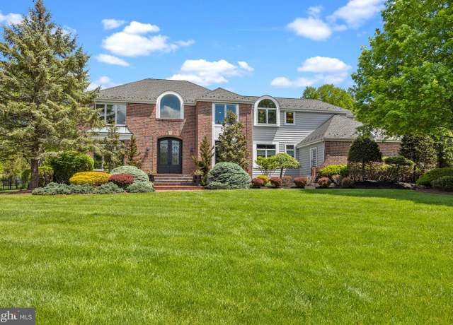 Property at 28 Bayshore Dr, Newtown, PA 18940, 4 beds, 5.5 baths