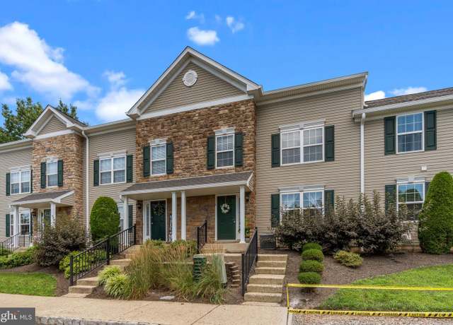 Property at 116 Fulgens Ct #153, Warrington, PA 18976, 3 beds, 1.5 baths