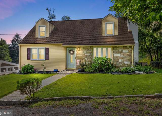 Property at 246 N Buckthorne Ave, Langhorne, PA 19047, 4 beds, 2 baths