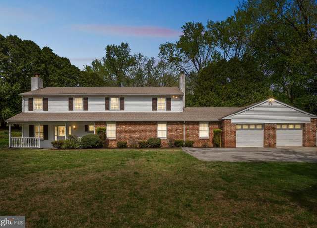 Property at 71 Clayton Park Dr, Glen Mills, PA 19342, 5 beds, 3 baths
