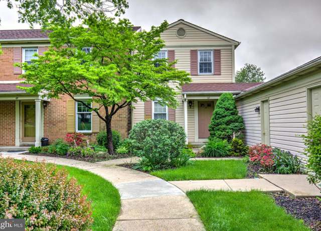 Property at 68 Ashlea Vlg, New Holland, PA 17557, 2 beds, 1.5 baths
