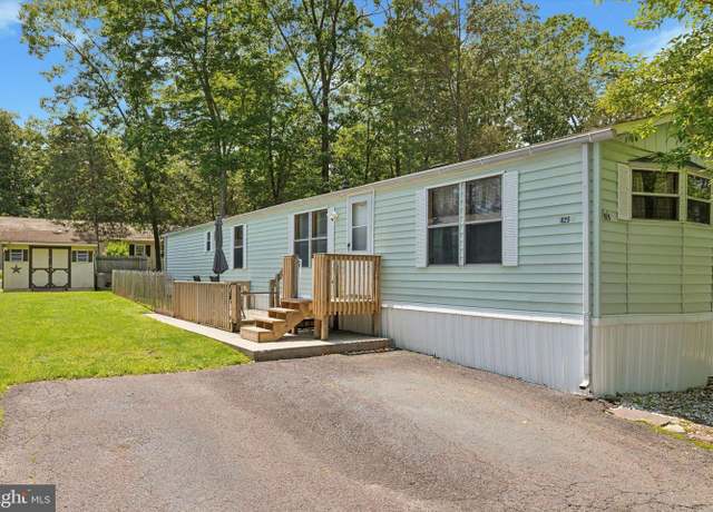 Property at 625 Willow Dr, Green Lane, PA 18054, 2 beds, 1 bath