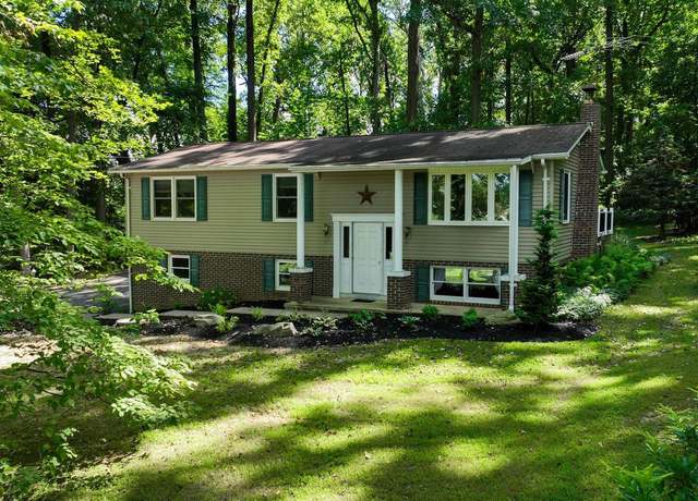 Property at 4664 Beards School Rd, Spring Grove, PA 17362, 3 beds, 1.5 baths