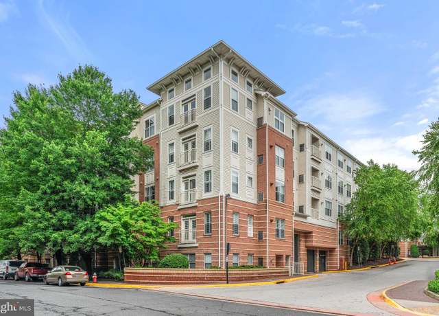 Property at 9480 Virginia Center Blvd #327, Vienna, VA 22181, 2 beds, 2 baths