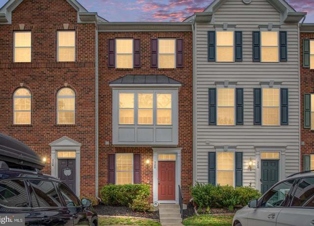 Property at 322 Rolling Valley Dr, Fredericksburg, VA 22405, 3 beds, 3 baths